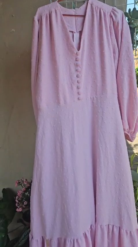 Vestido Longo Rosa com Botões Frontais